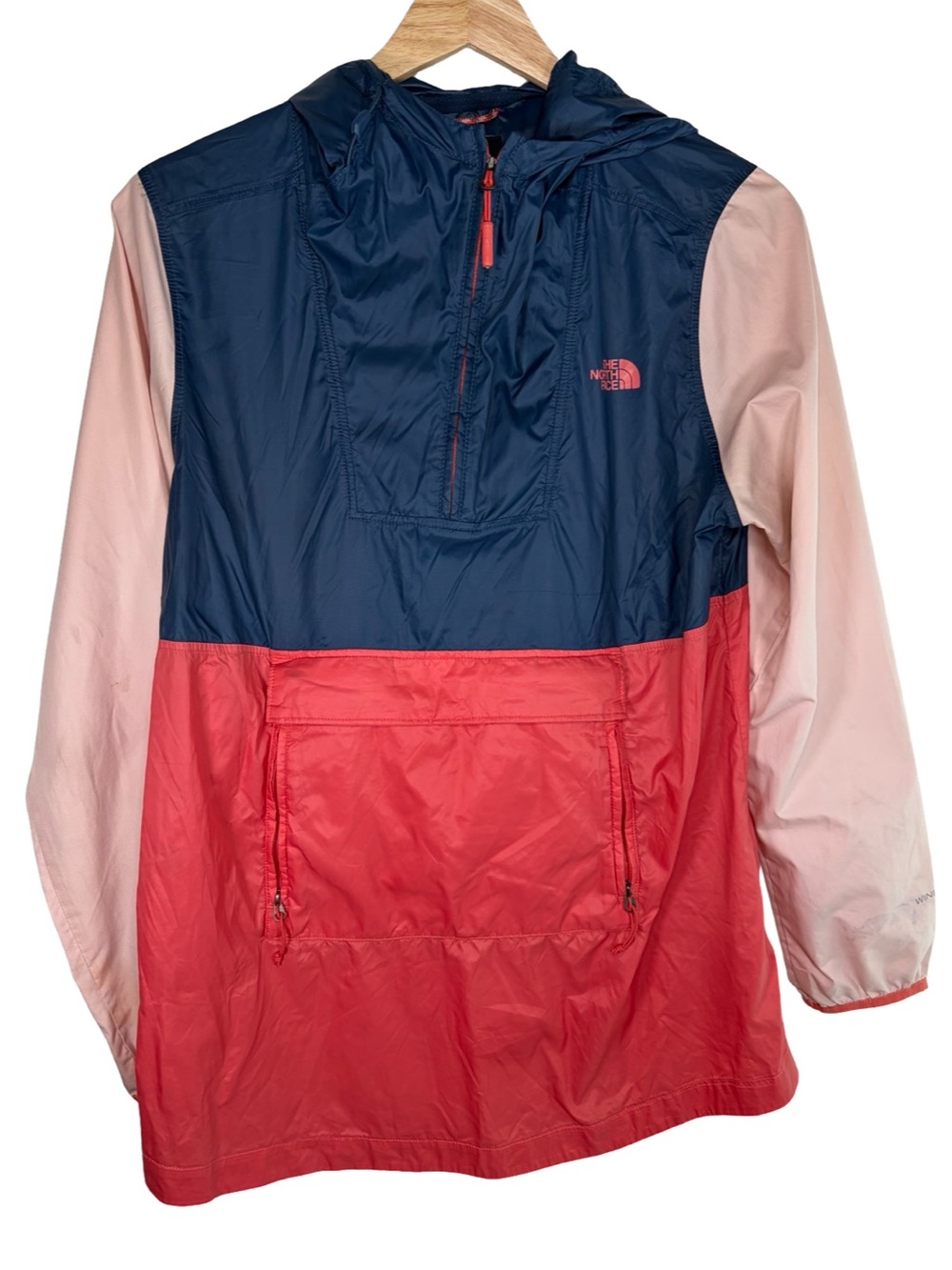 The North Face Fanorak 2.0 windbreaker women’s small red pink and blue